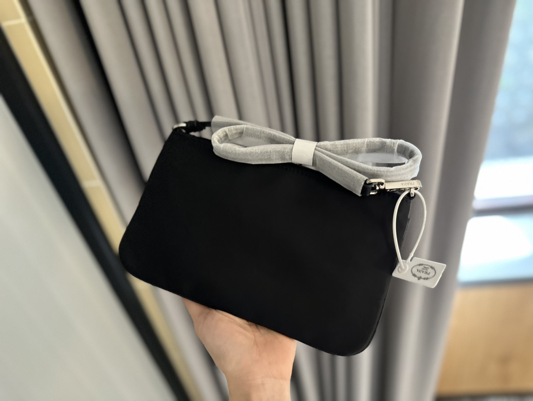 Prada Shoulder Bag 005 DB511 20cm