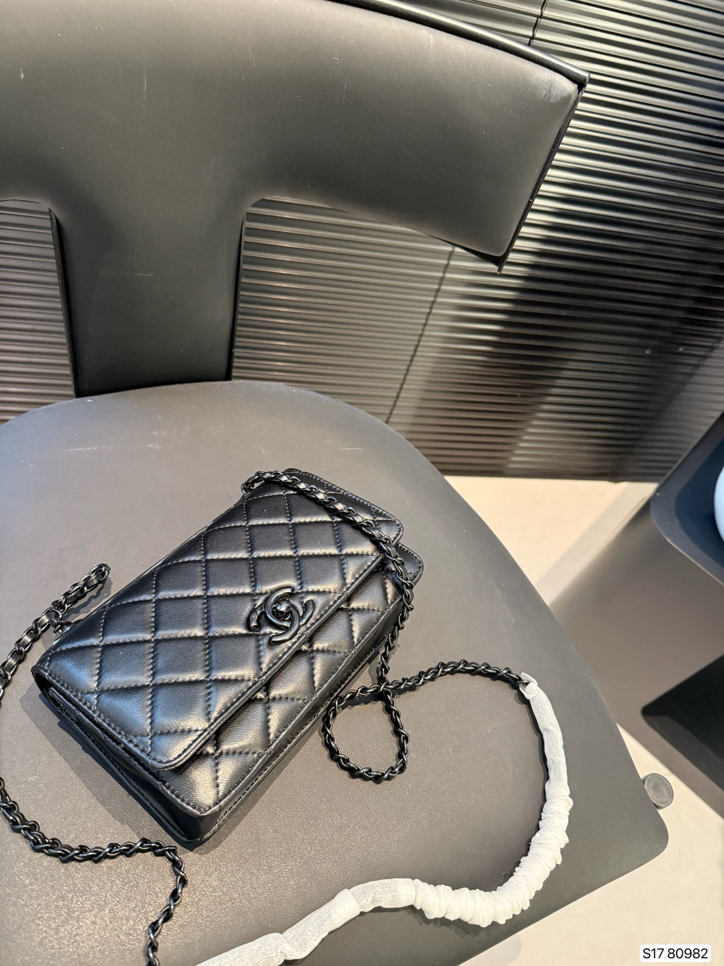 Chanel Shoulder Bag 80982 DB051 19cm