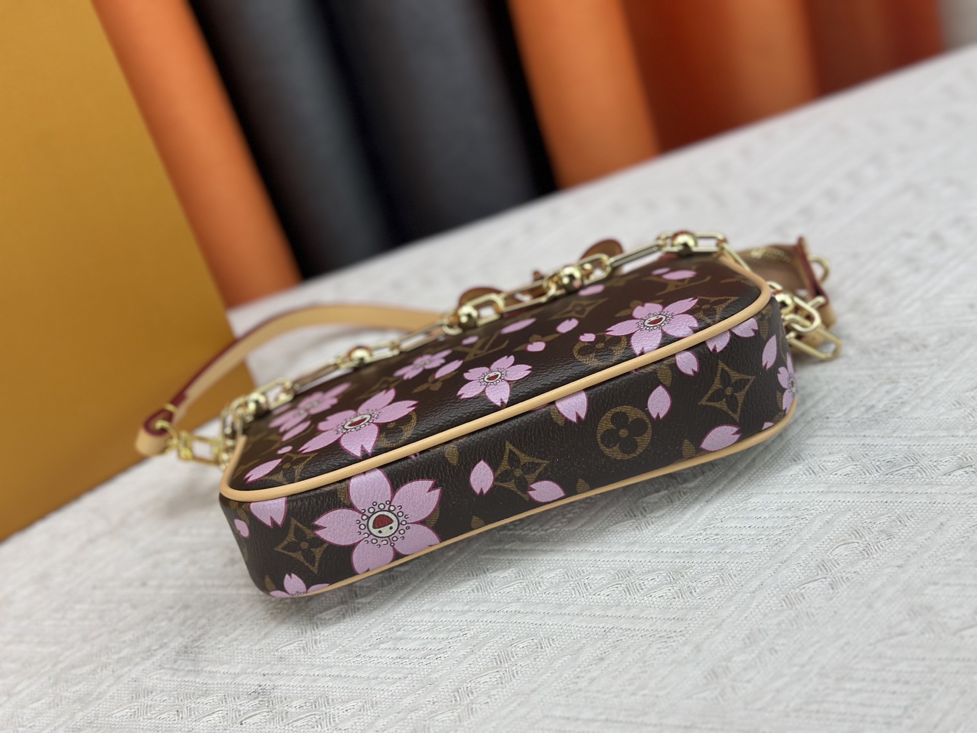 Louis Vuitton Pochette Accessoires Handbag M13666