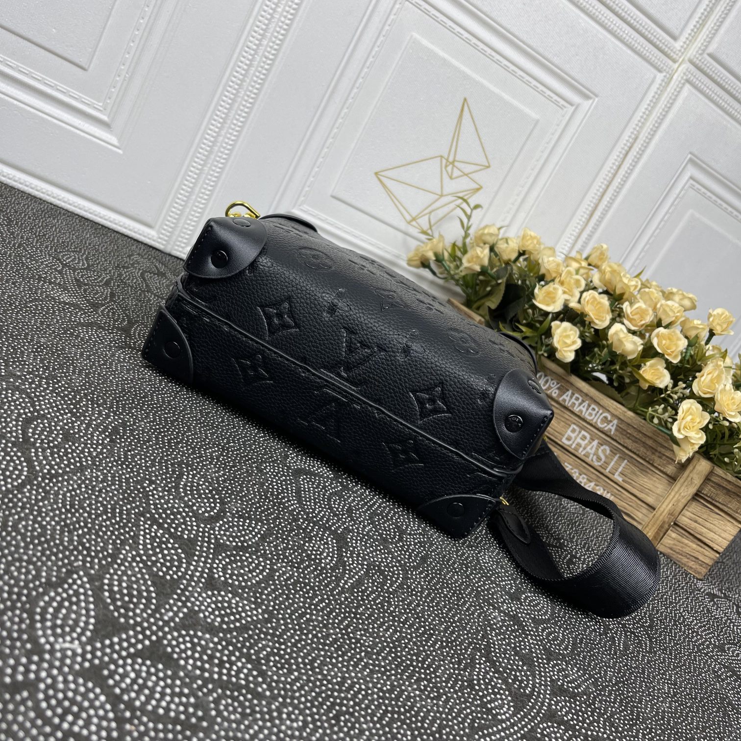 LV Petite Malle Souple M45393 MQ081 20cm