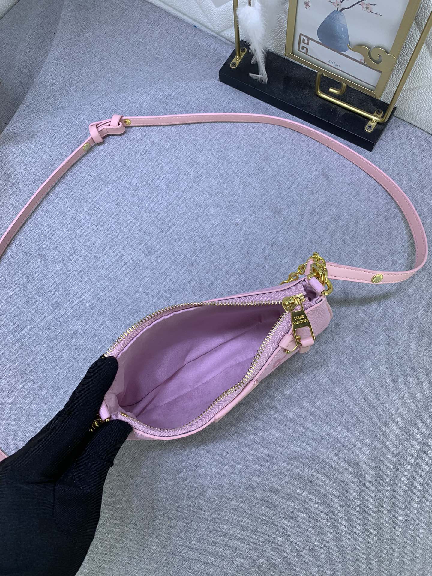 LV Easy Pouch On Strap Pink print M80349 MQ051 19cm