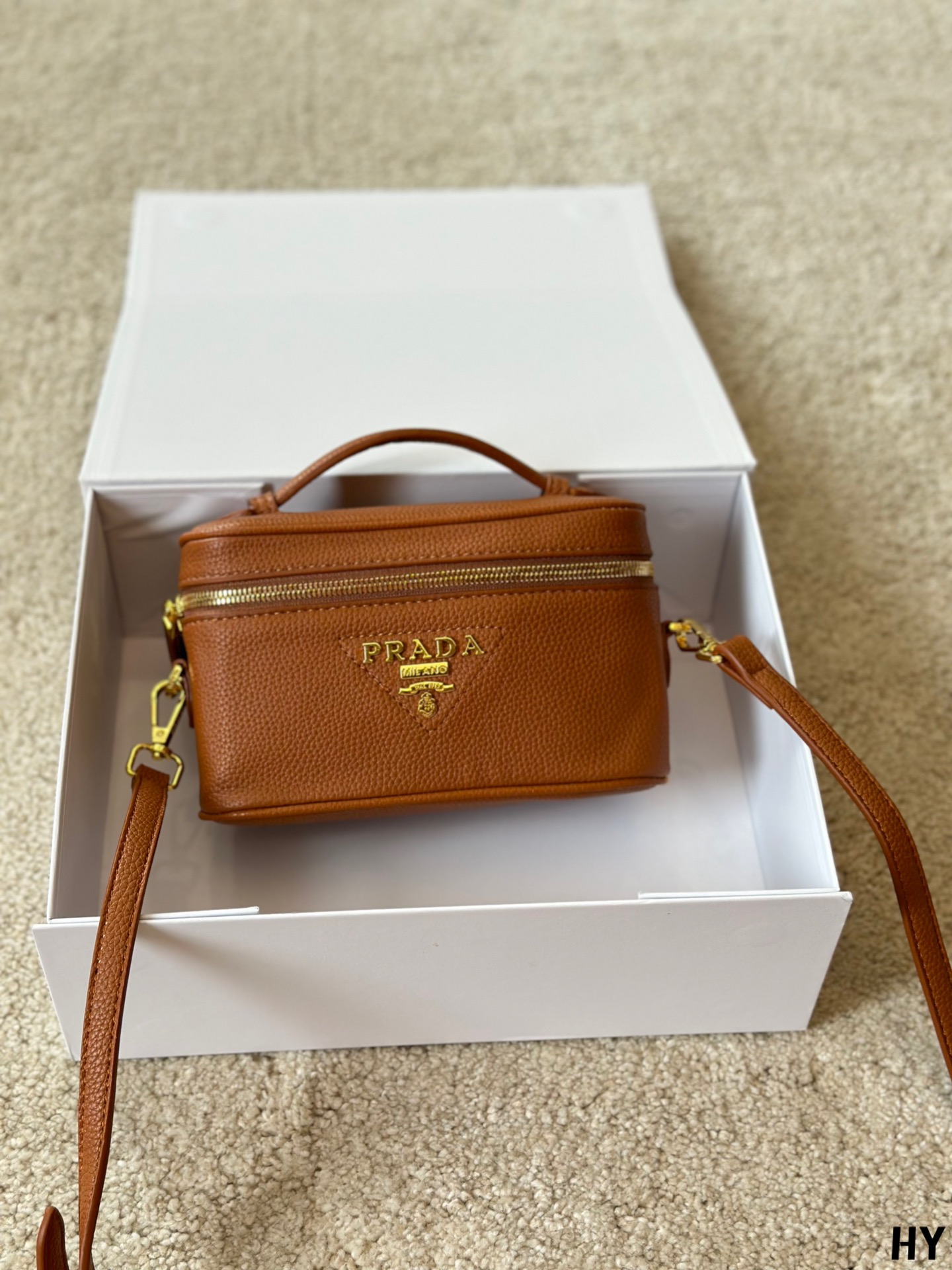 Prada Cosmetic Bag 001 DB561 20cm