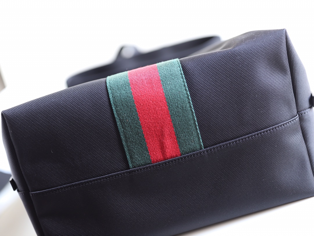 Gucci 337075 smile 081 42cm