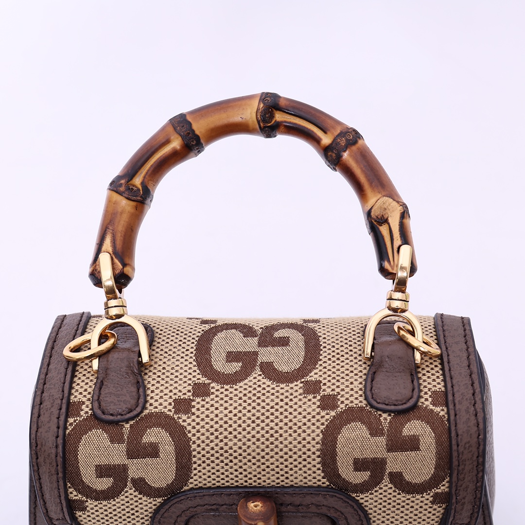Gucci 686864 small