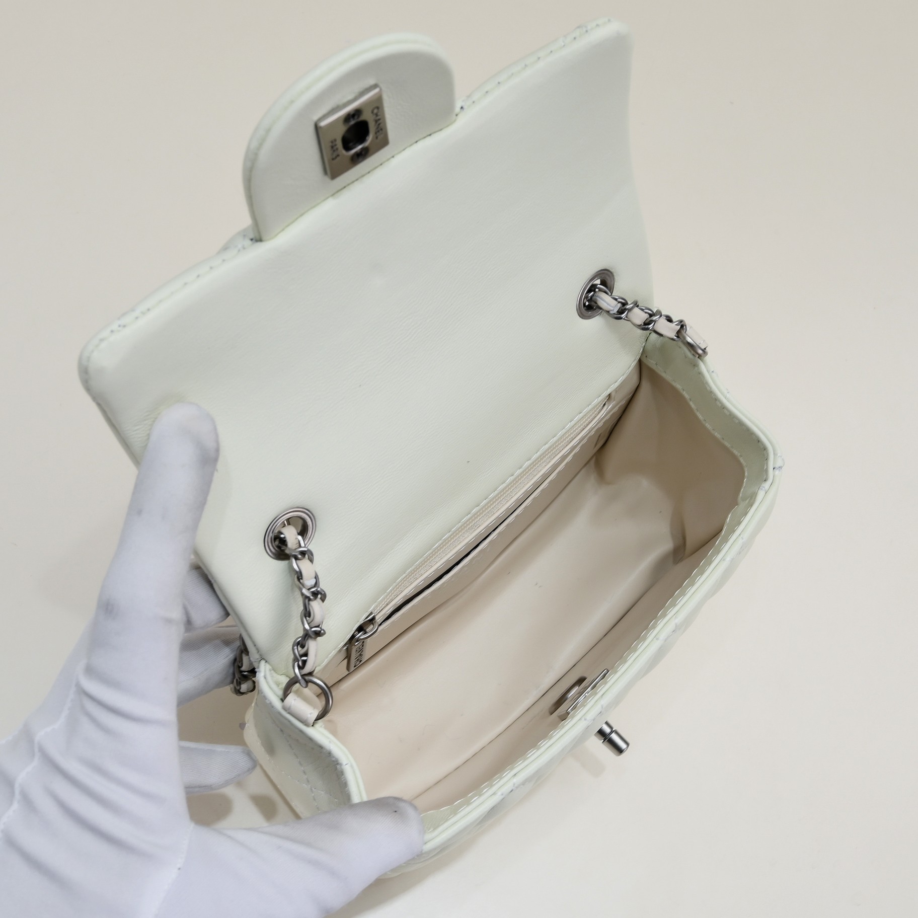 Chanel Cross Body Metal Ball Chain Shoulder Bag Handbag