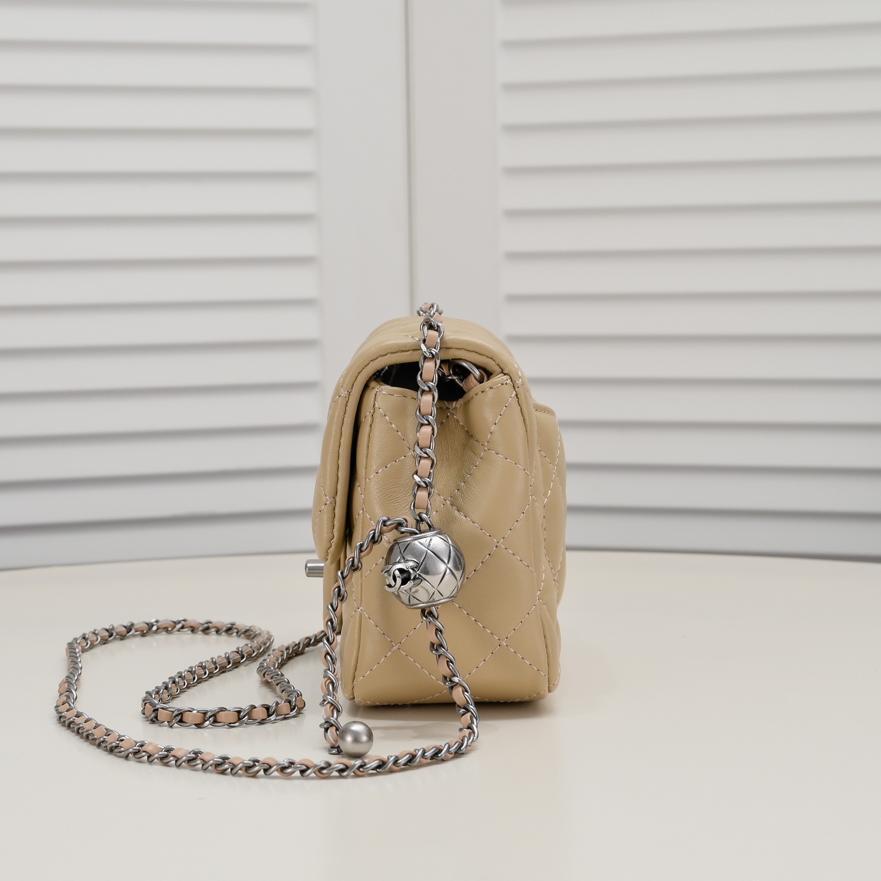 Chanel Cross Body Metal Ball Chain Shoulder Bag Handbag