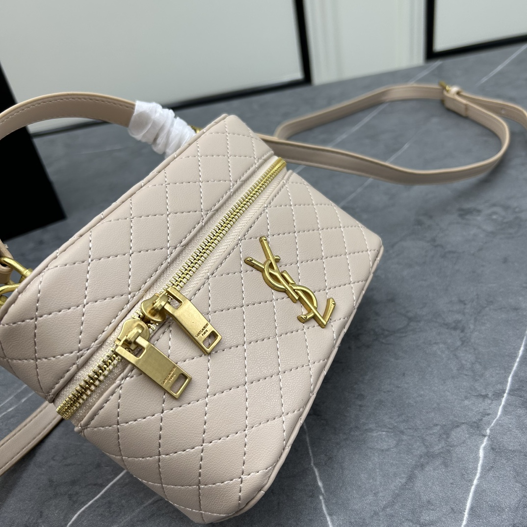 Saint Laurent Bag Gaby Mini Vanity Shoulder Bag 23022