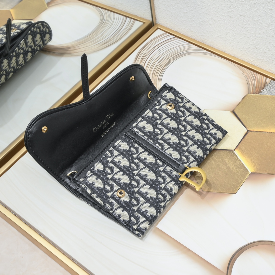 Long Saddle Wallet With Chain Blue print 1011 XB041 19cm