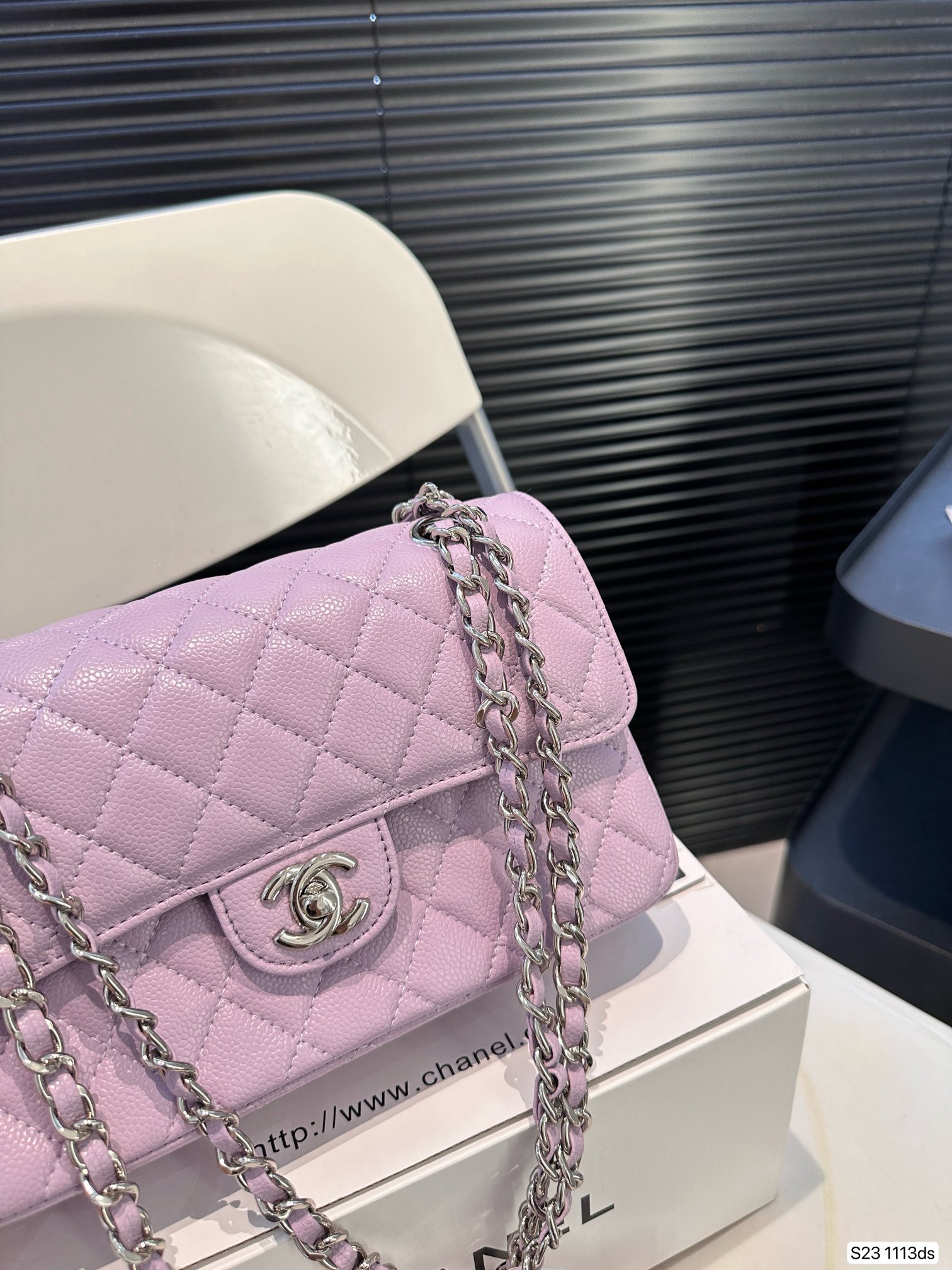 Chanel Classic Flap Bag Caviar 1113 LLS081 23cm