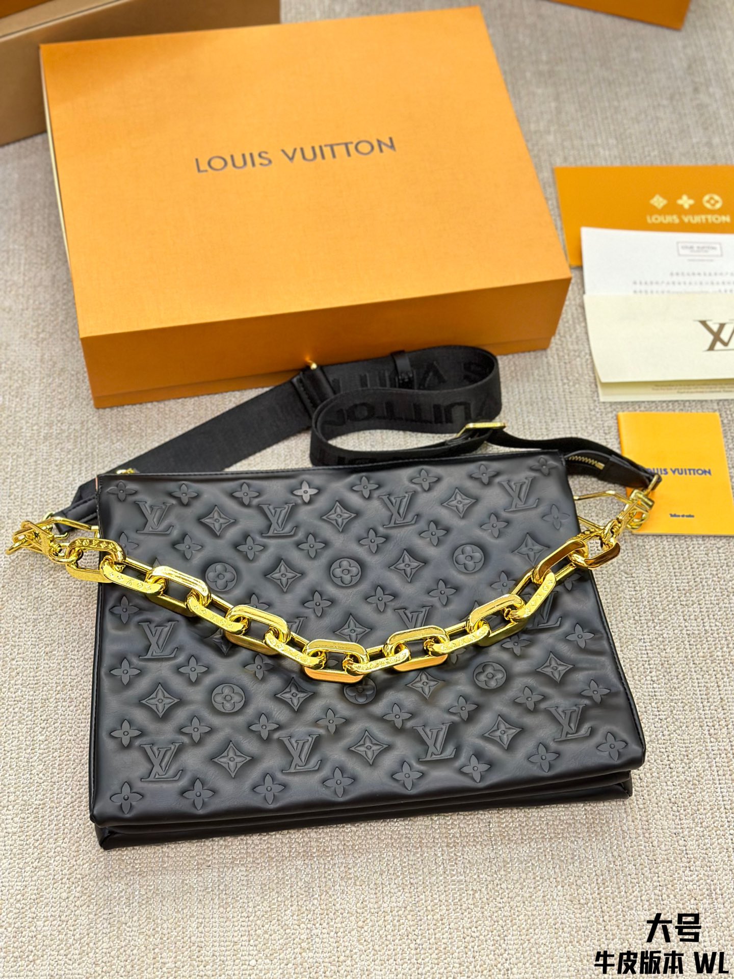 10A + quality LV Coussin MM M23057 DB022 34cm