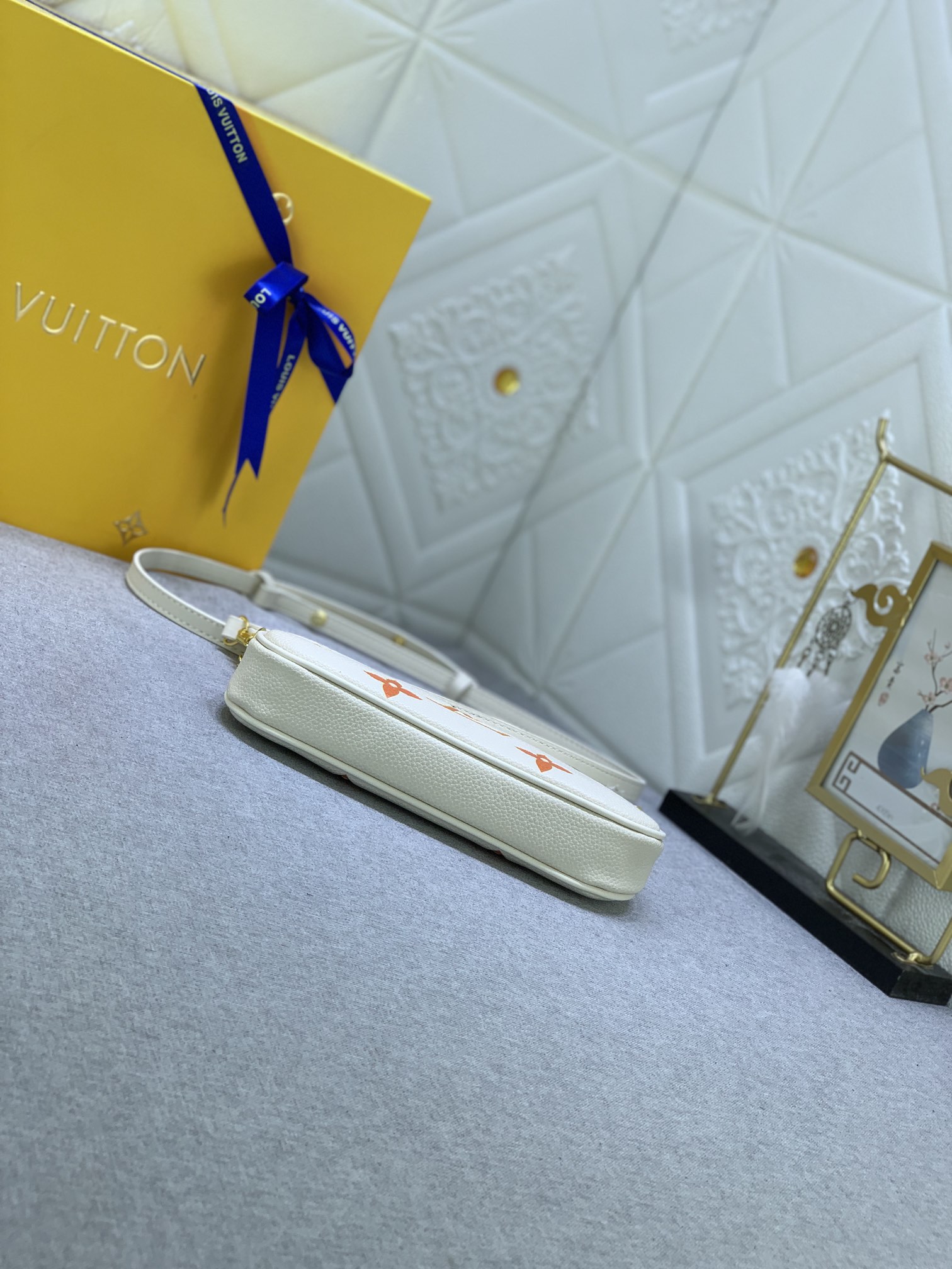 LV Easy Pouch On Strap Beige print M80349 MQ051 19cm