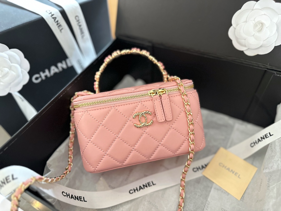 Chanel Cosmetic Bag 004 DB551 18cm