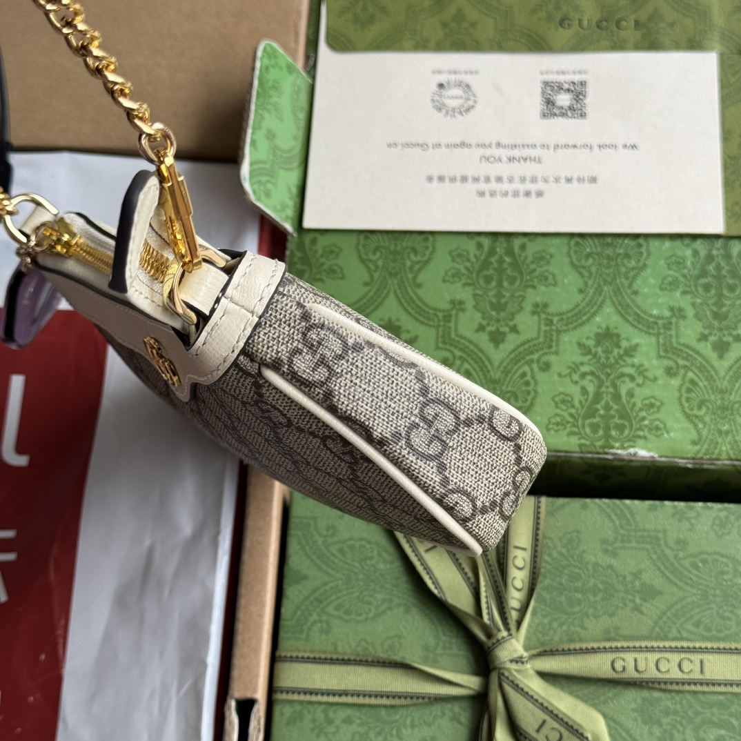 Gucci Chain Bag 784732 LM071 19cm