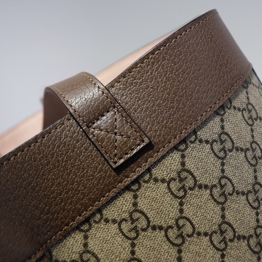 GUCCI 547947 44x33x15 cm