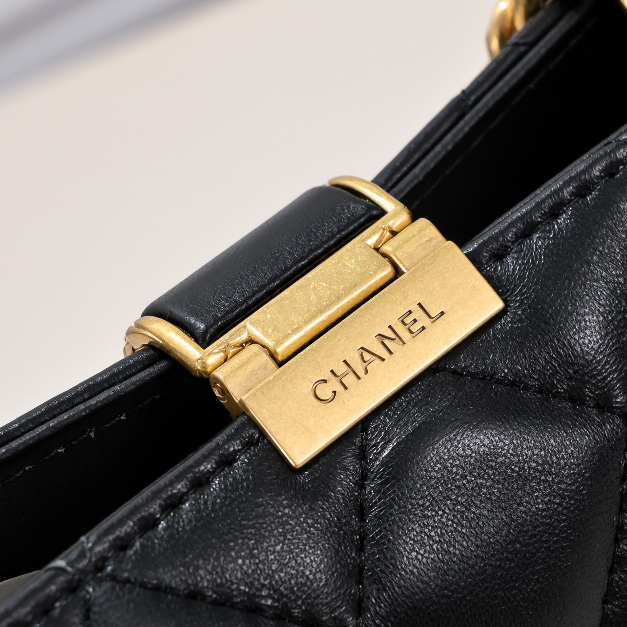 Chanel Stray Bag Shoulder Bag Handbag