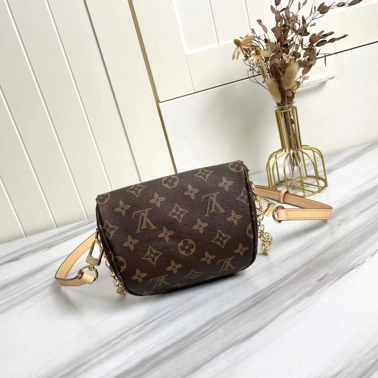 LV Gradient Mini Bumbag M82208 LM011 17cm