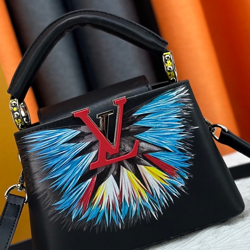 Louis Vuitton Capucines Mini Top Handle Bag M59939 M94519