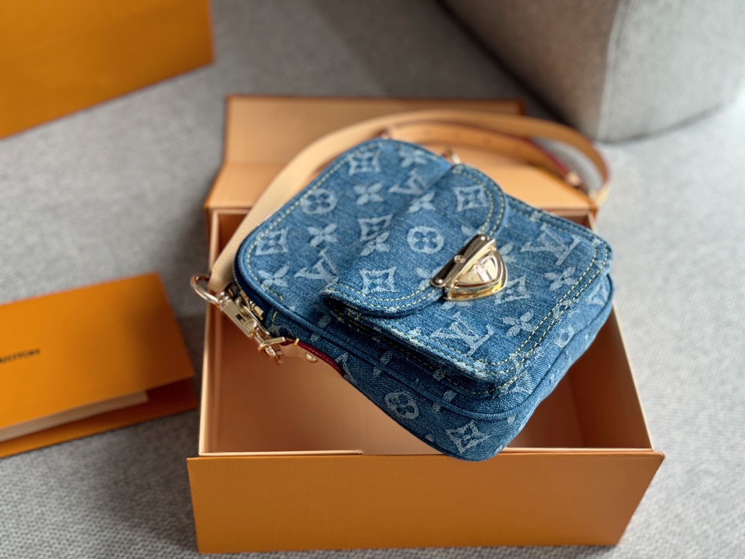 LV Mobile phone Bag 020 DB512 14cm