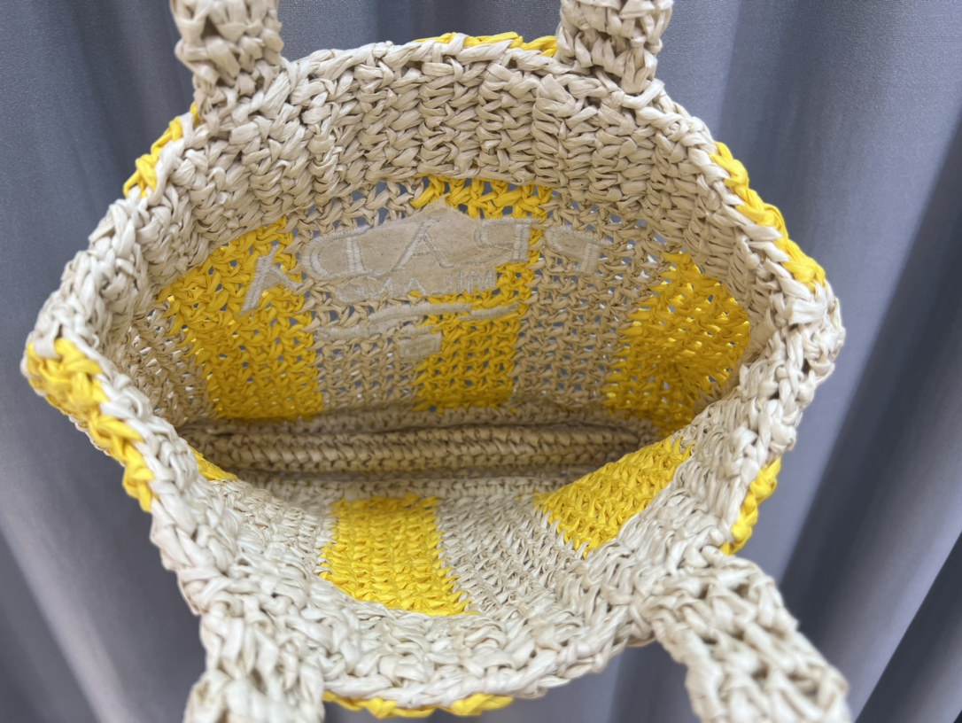 Prada 393 Yellow LM031 24cm