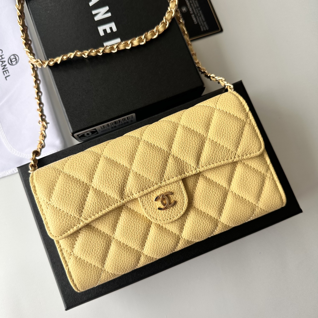 Chanel Chain Bag A50076 LM59 18cm