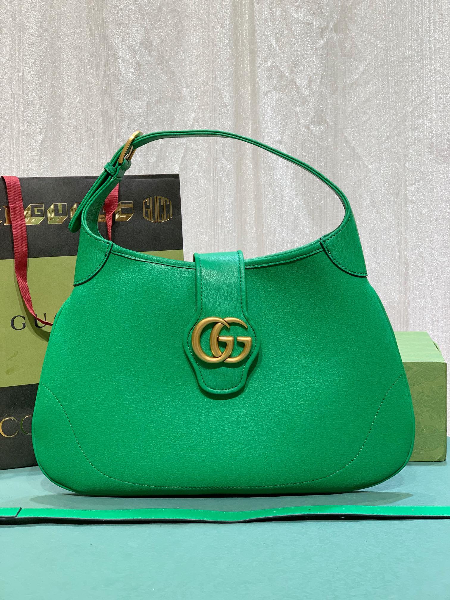 Gucci 726274 MQ 081 39cm