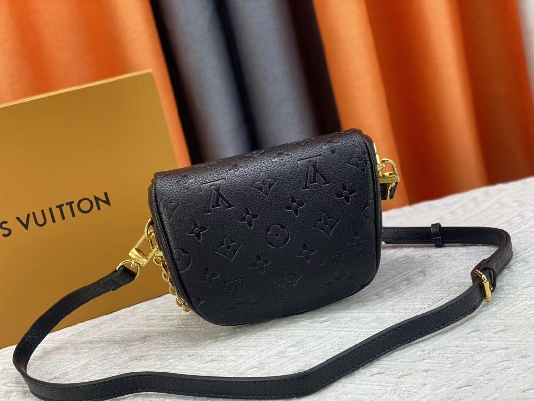 LV Gradient Mini Bumbag M82208 LM011 17cm