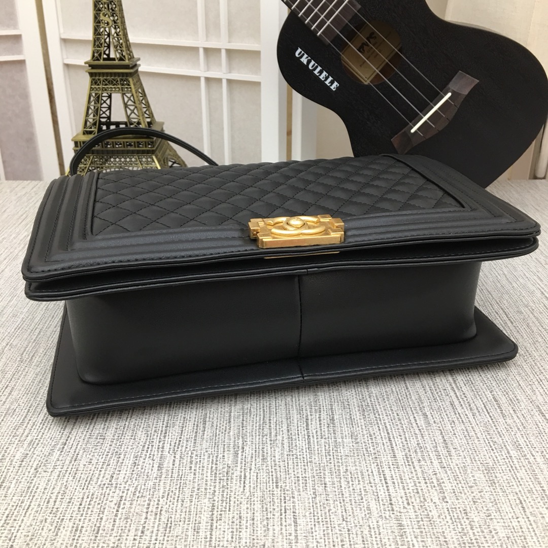 chanel67087PYD092 30cm