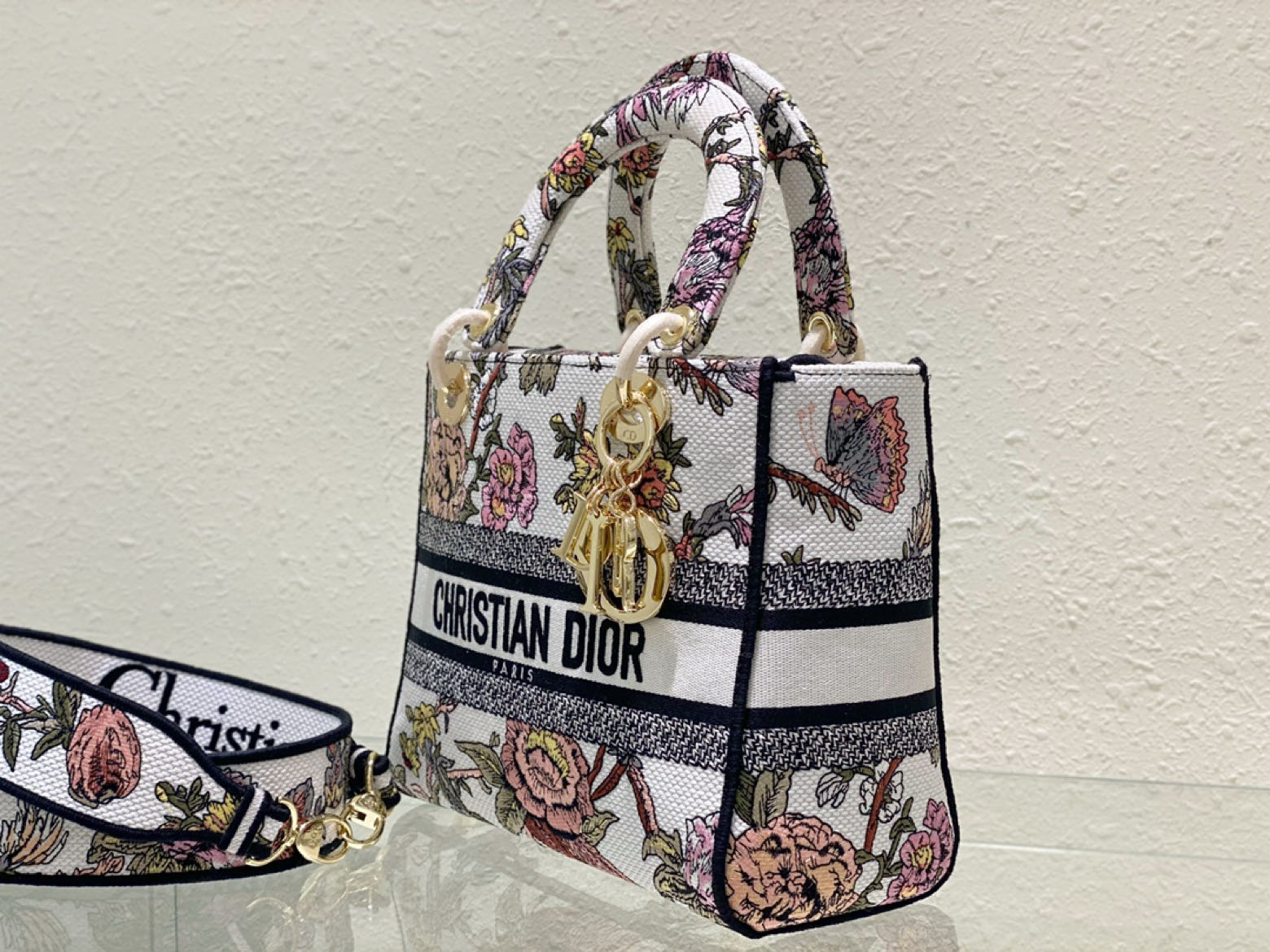 10A + top quality Dior Medium Lady D-Lite Bag M0565 LM003 24cm