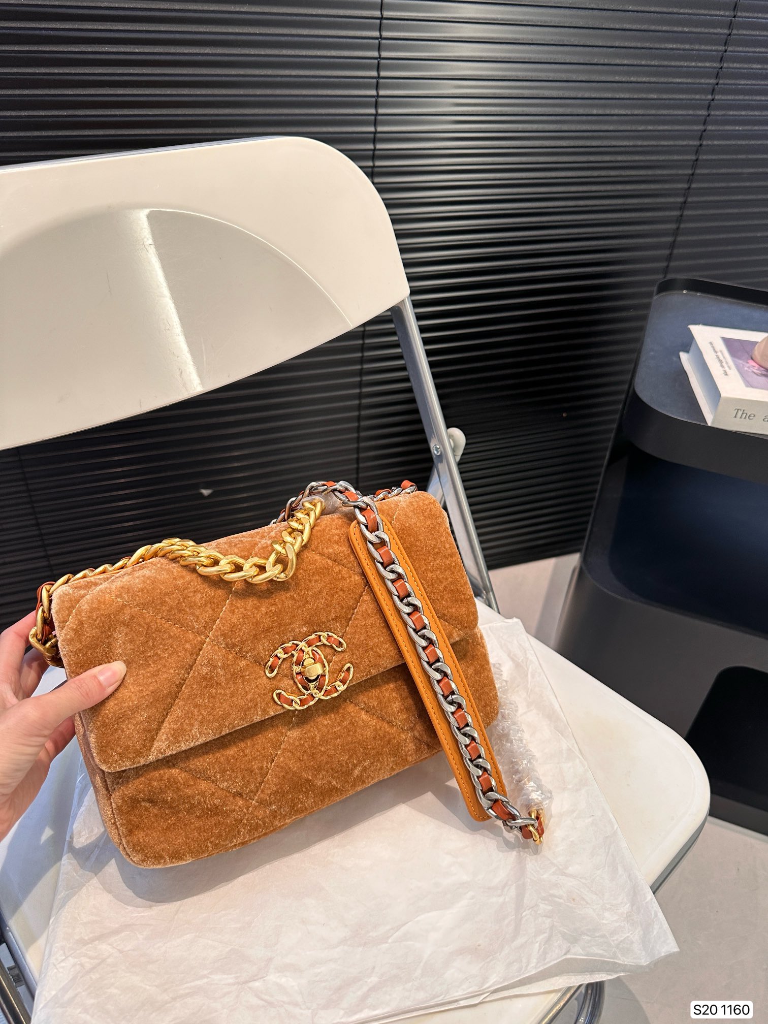 Chanel Shoulder Bag 1160 LLS561 25cm