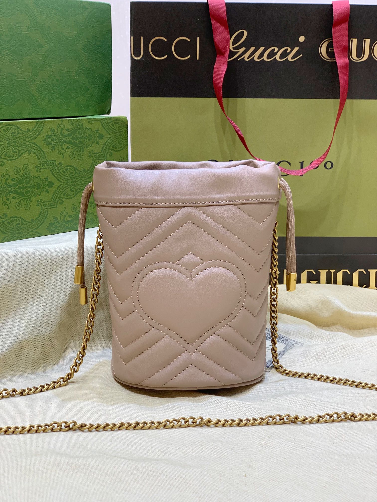 GG Marmont Mini Bucket bag 575163 LM051 19cm