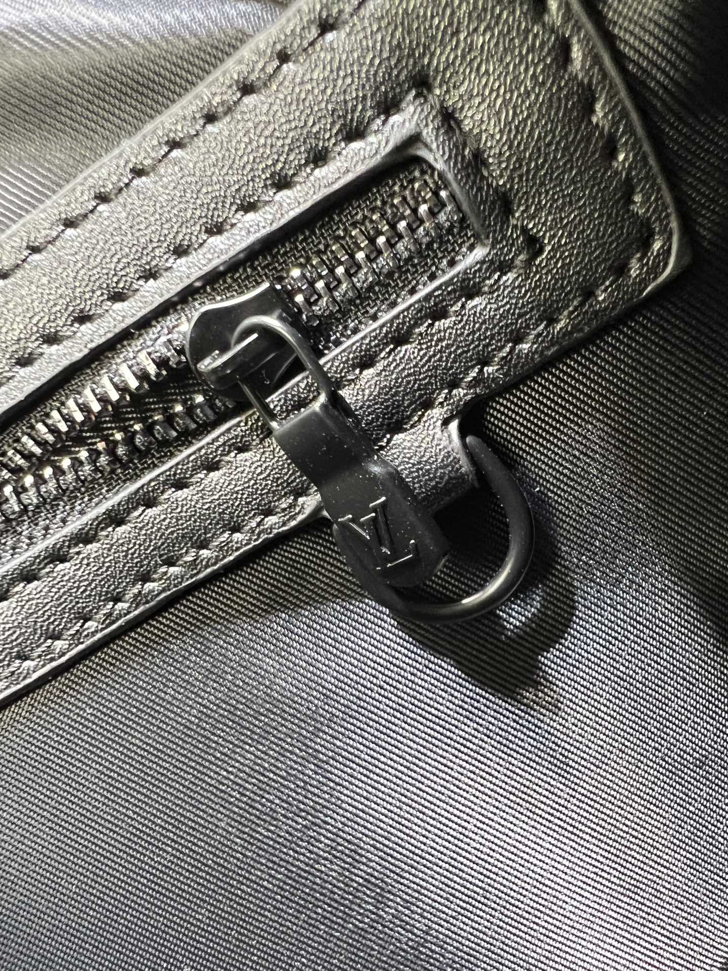 LV Keepall Bandoulière 50 M46117 XX002 50cm