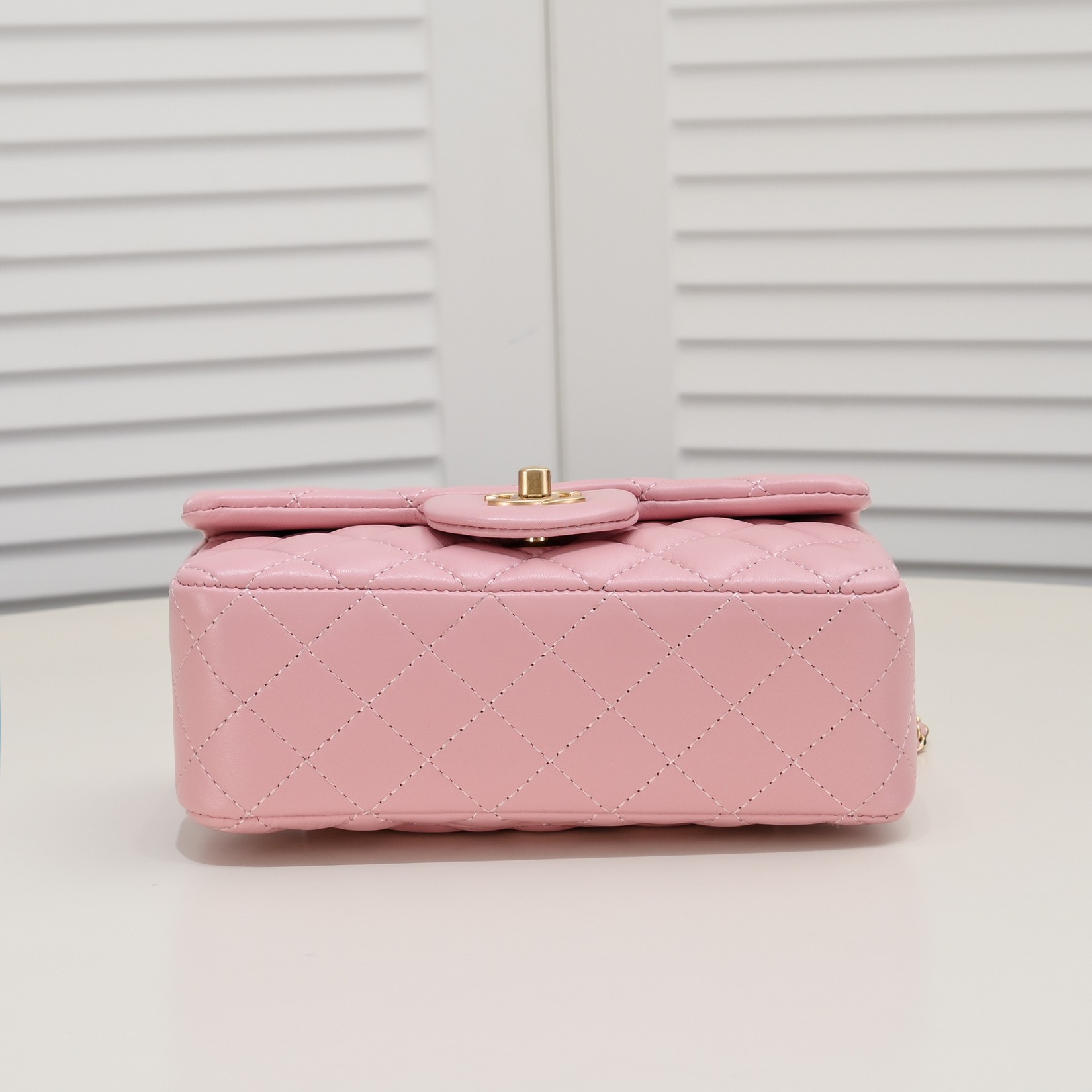 Chanel Cross Body Metal Ball Chain Shoulder Bag Handbag