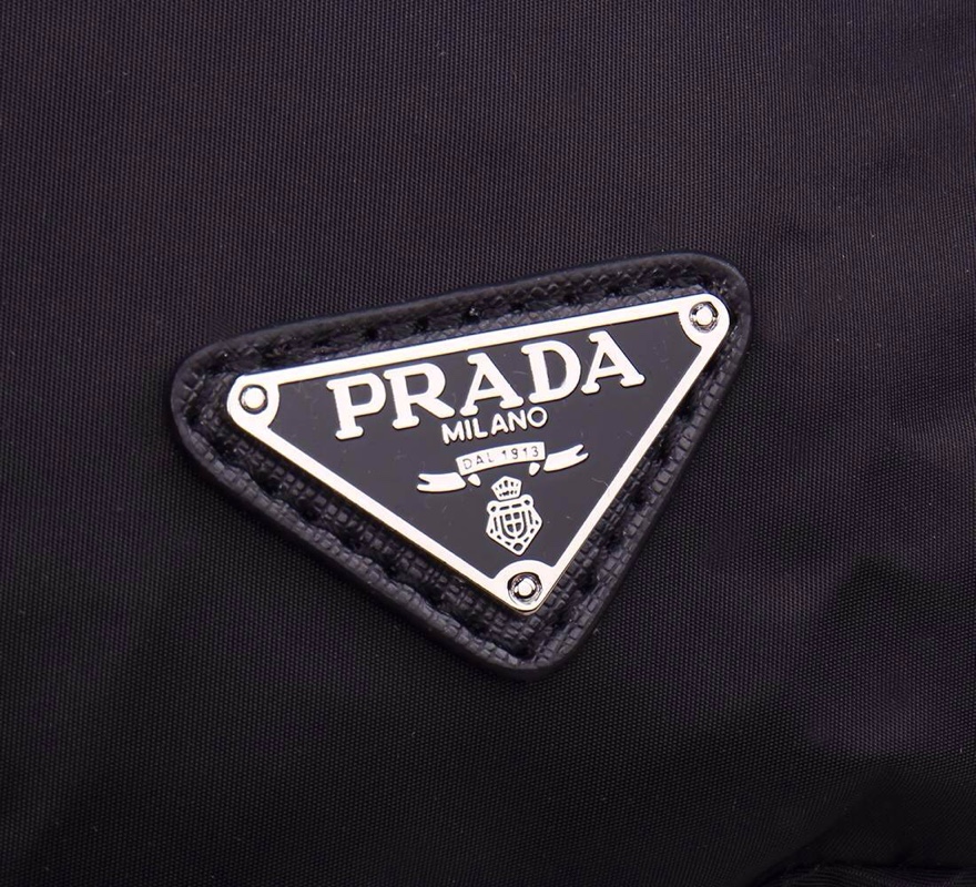 Prada0066HMF551  30*40*16 cm