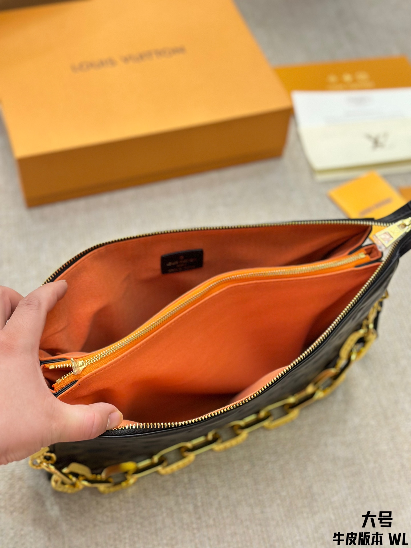 10A + quality LV Coussin MM M23057 DB022 34cm