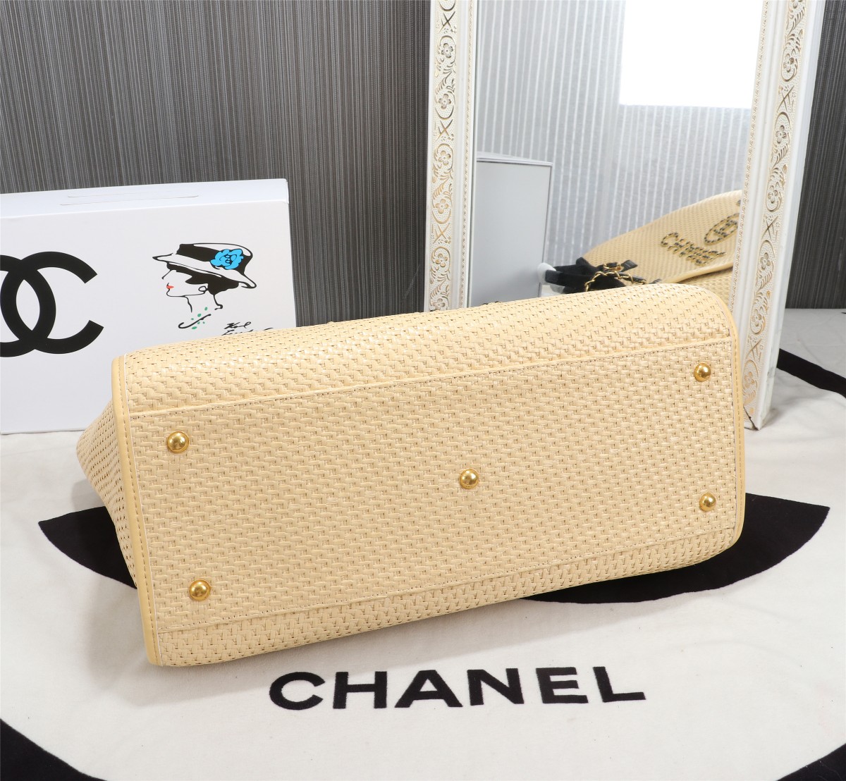 chanel8252PYD042
