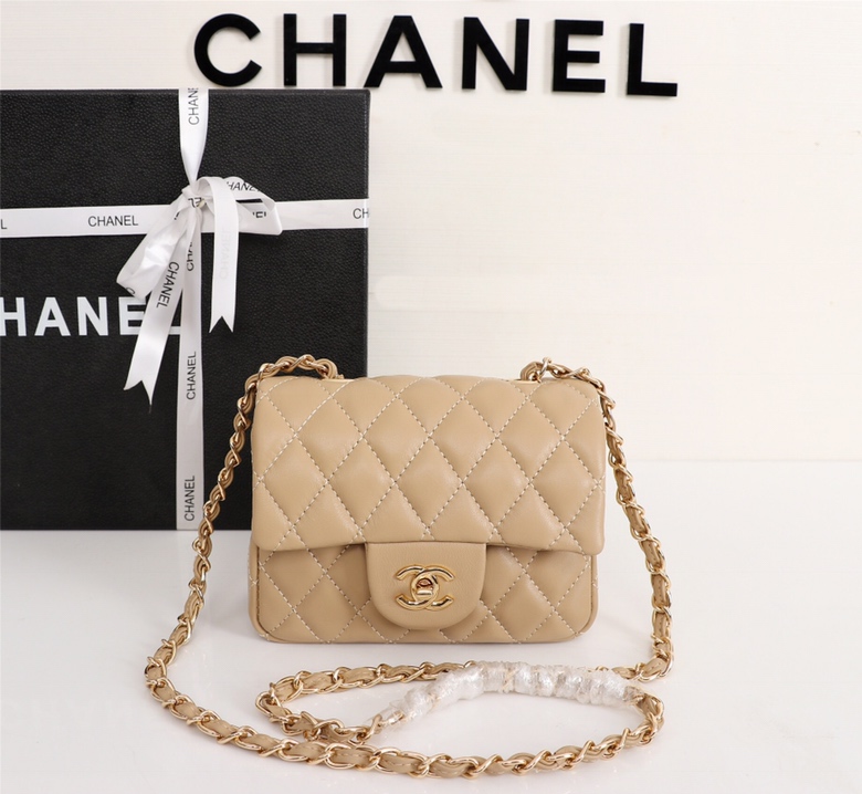 chanel1115PYD041 gold logo  18x14x7 cm