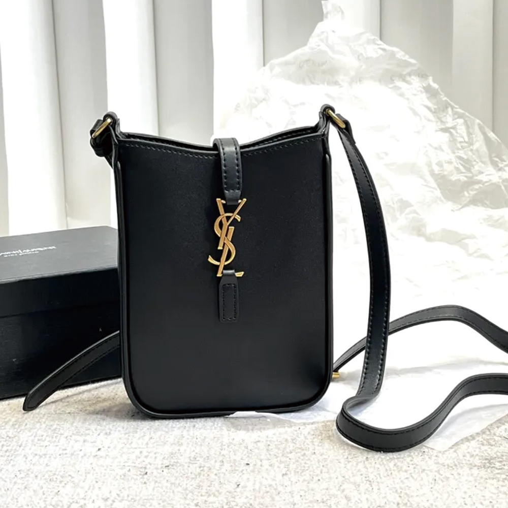 LE 5 À 7 Mini Hobo Bag Black 735214 LM021 13cm