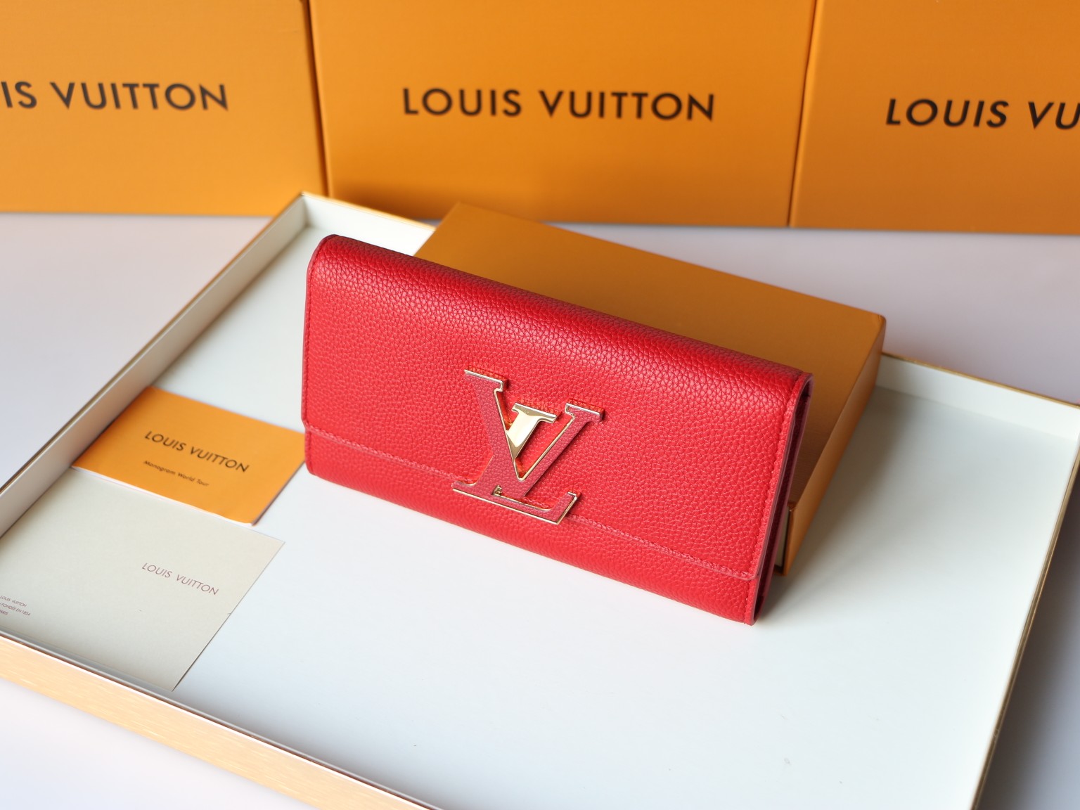 LV Capucines Wallet M61248 LM57 20cm