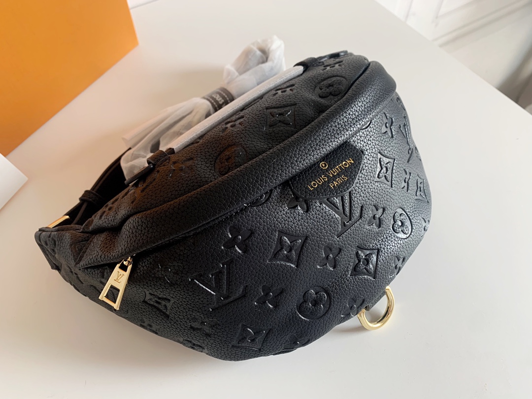 Louis Vuitton BUMBAG