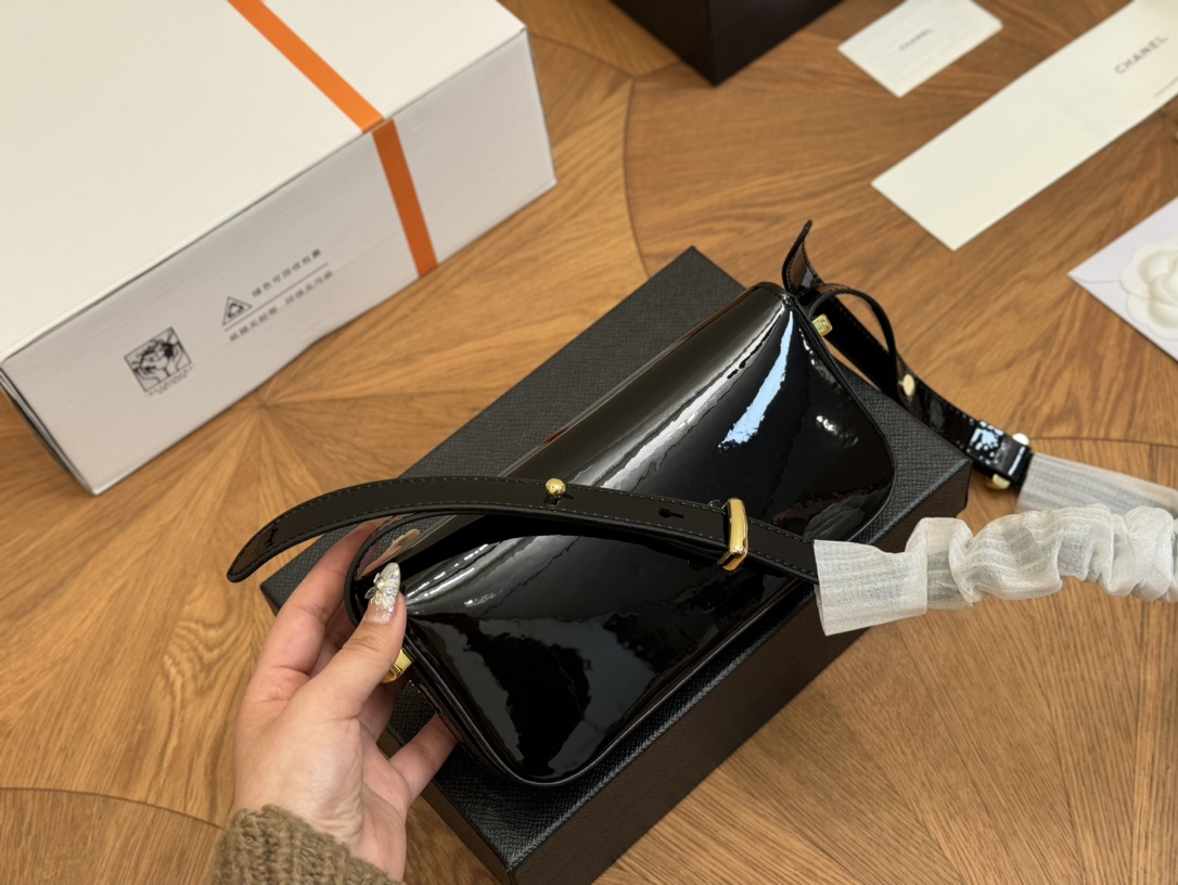 Prada Shoulder Bag 003 DB551 21cm