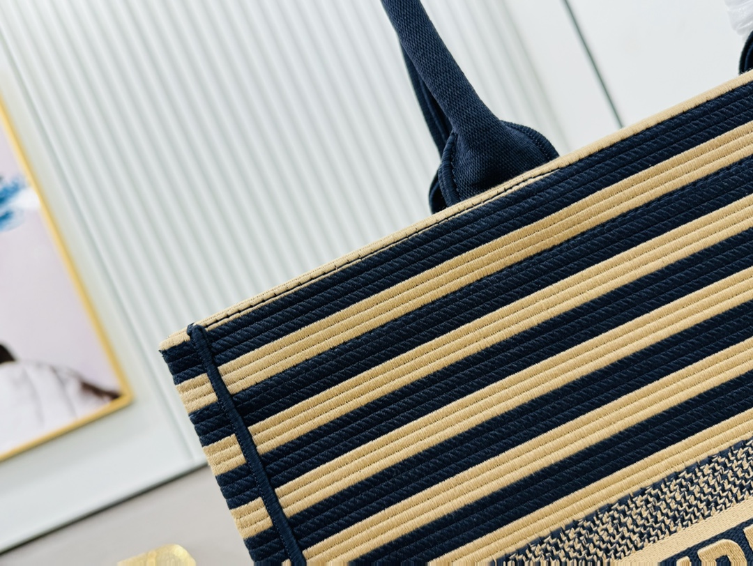 Dior Book Tote Thick Thread Thick Fabric Shoulder Bag Handbag