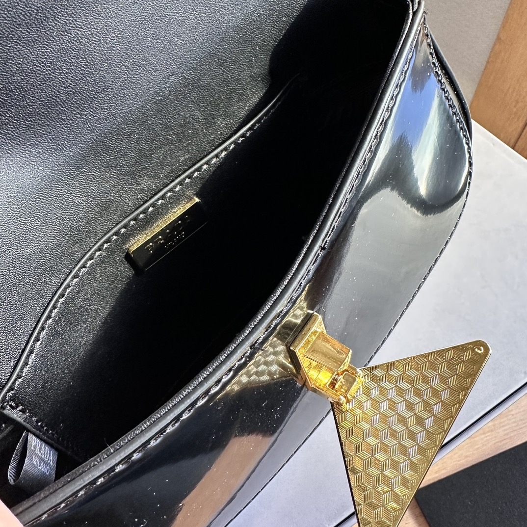 Prada Shoulder Bag 002 DB531 27cm