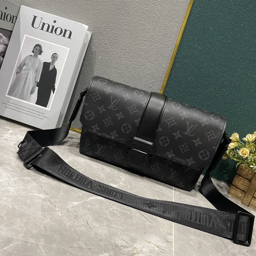 LV S-Cape Messenger Bag M23741 LM061 28cm