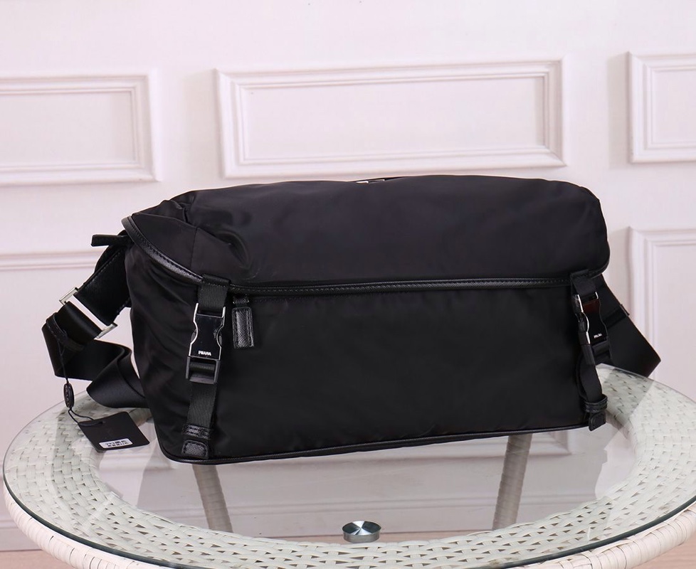 Prada993HMF041 39*24*18 cm