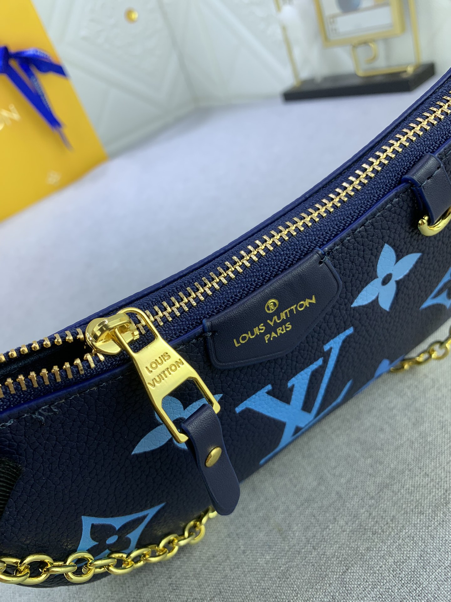 LV Easy Pouch On Strap Blue print M80349 MQ051 19cm