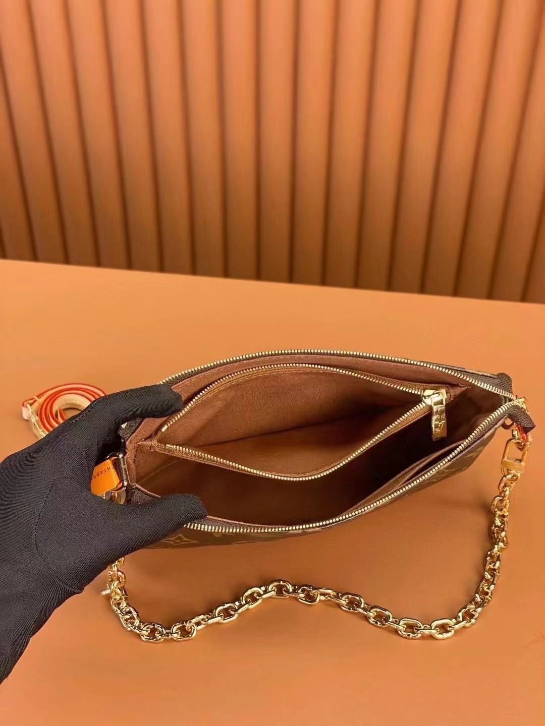 LV Pochette Accessoires Bag M82766 LM051 23.5cm