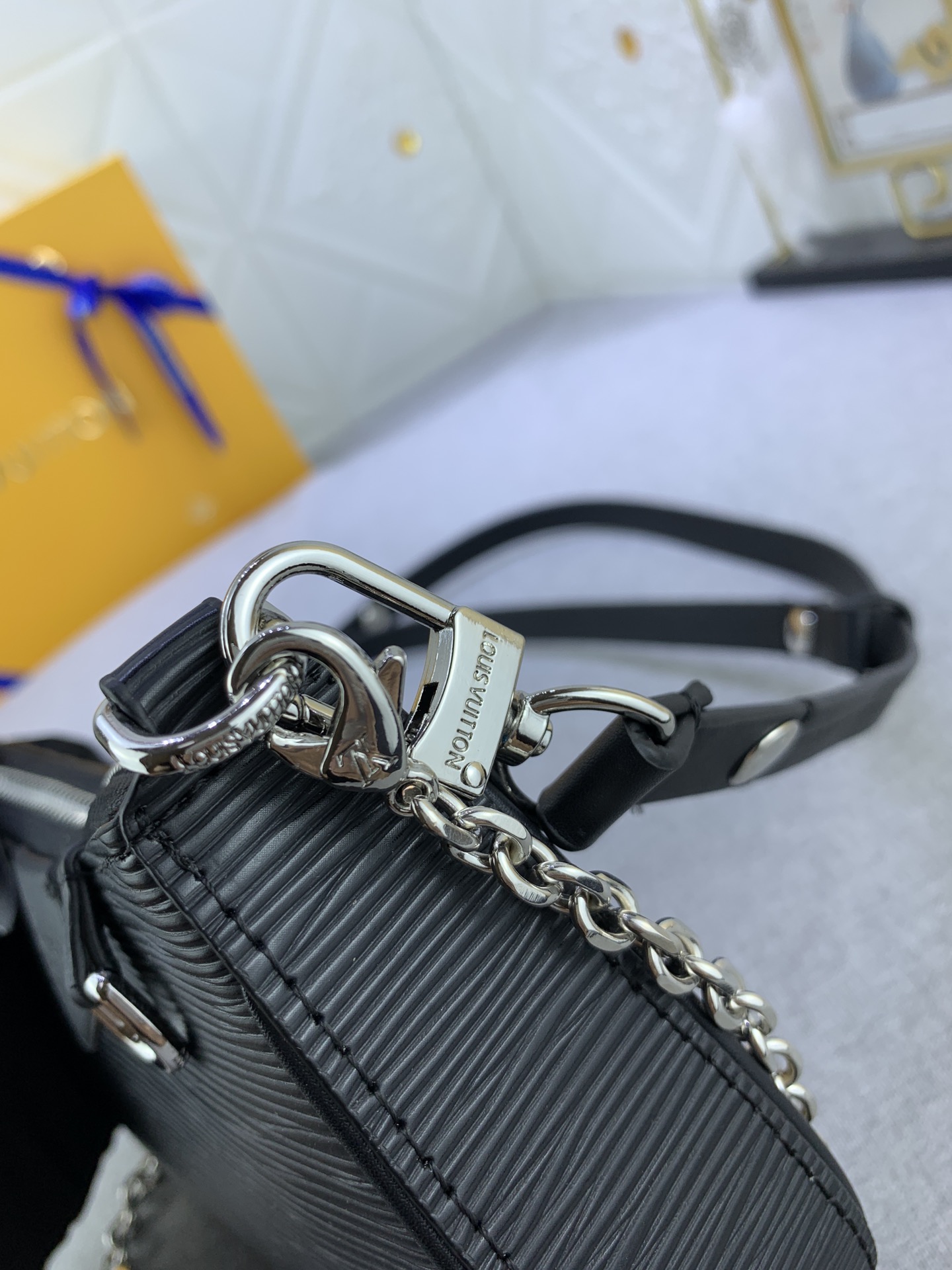 LV Easy Pouch On Strap Black water ripples M80349 MQ051 19cm