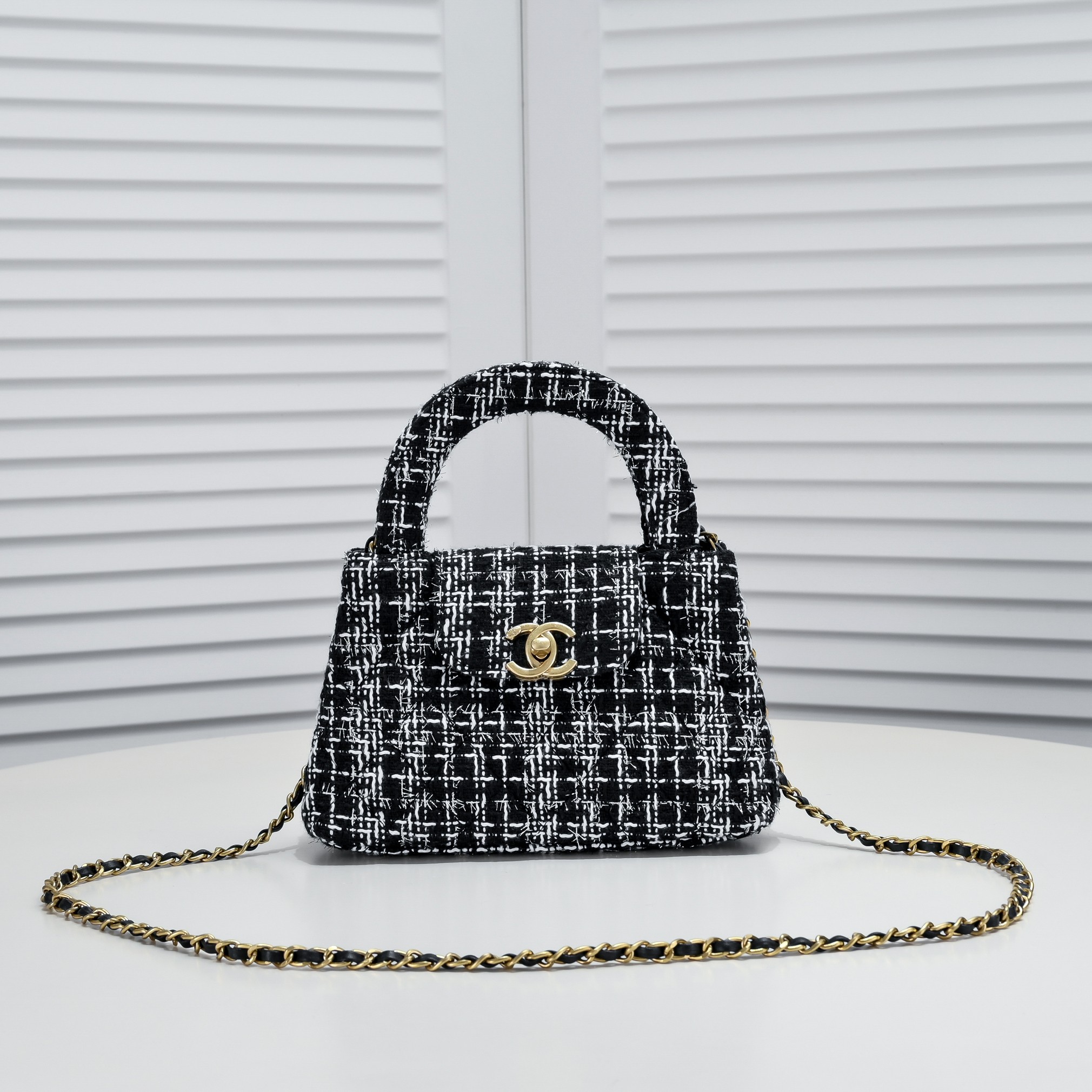 Chanel Tweed Shoulder Bag Handbag