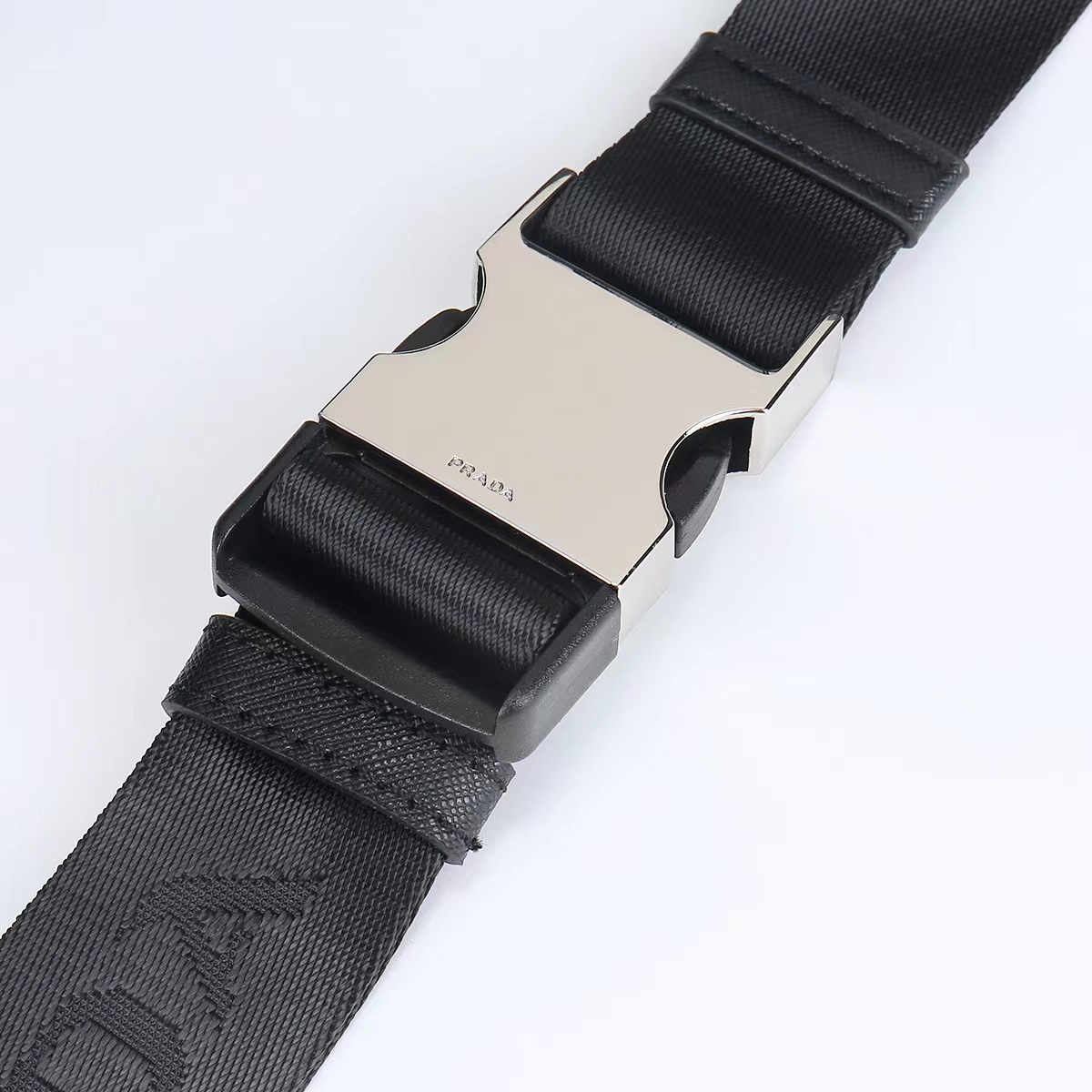 Prada Belt Bag 1010 TS031 21cm