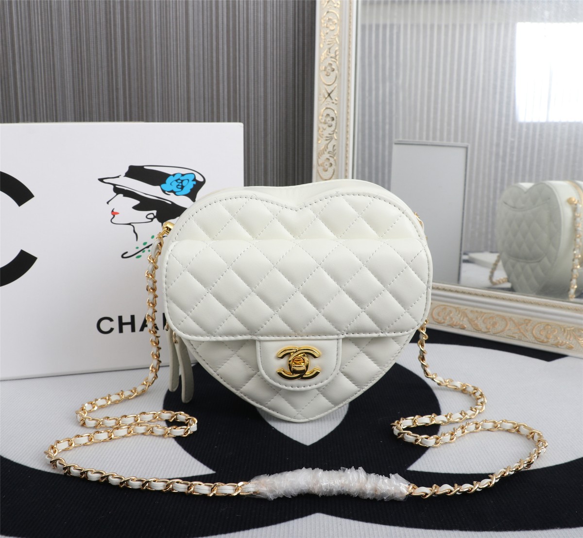 chanel1019PYD081